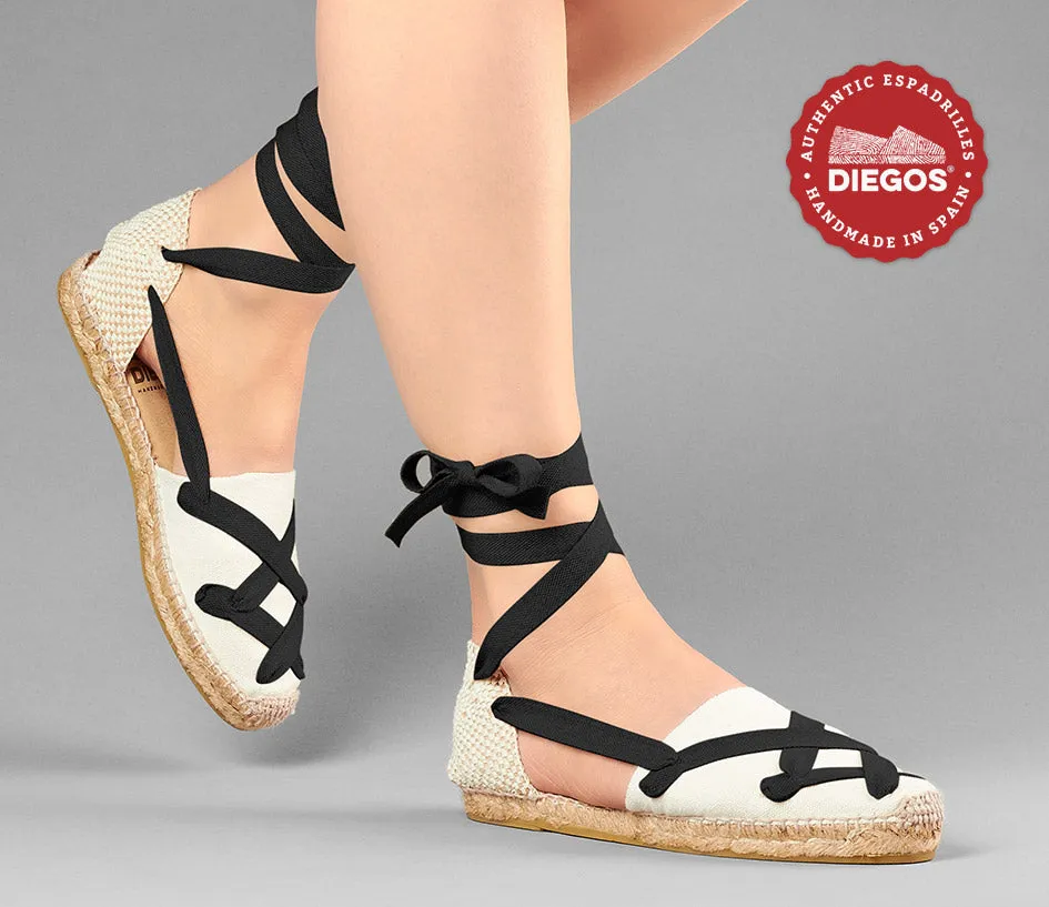 Alpargatas planas Lola clásicas cordones marfil