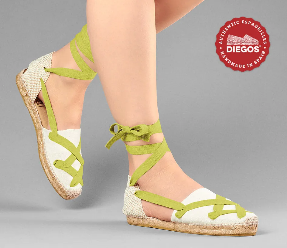 Alpargatas planas Lola clásicas cordones marfil