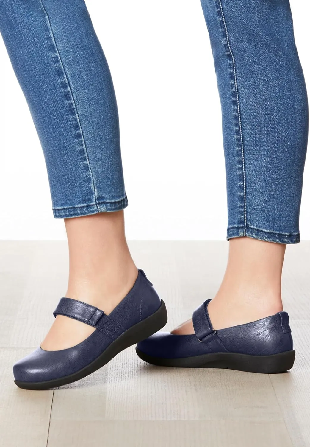 Comfortview Women's Wide Width The Carla Mary Jane Flat