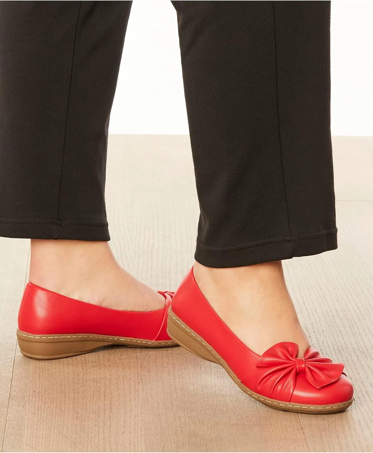 Comfortview Women's Wide Width The Pamela Slip-On Flat