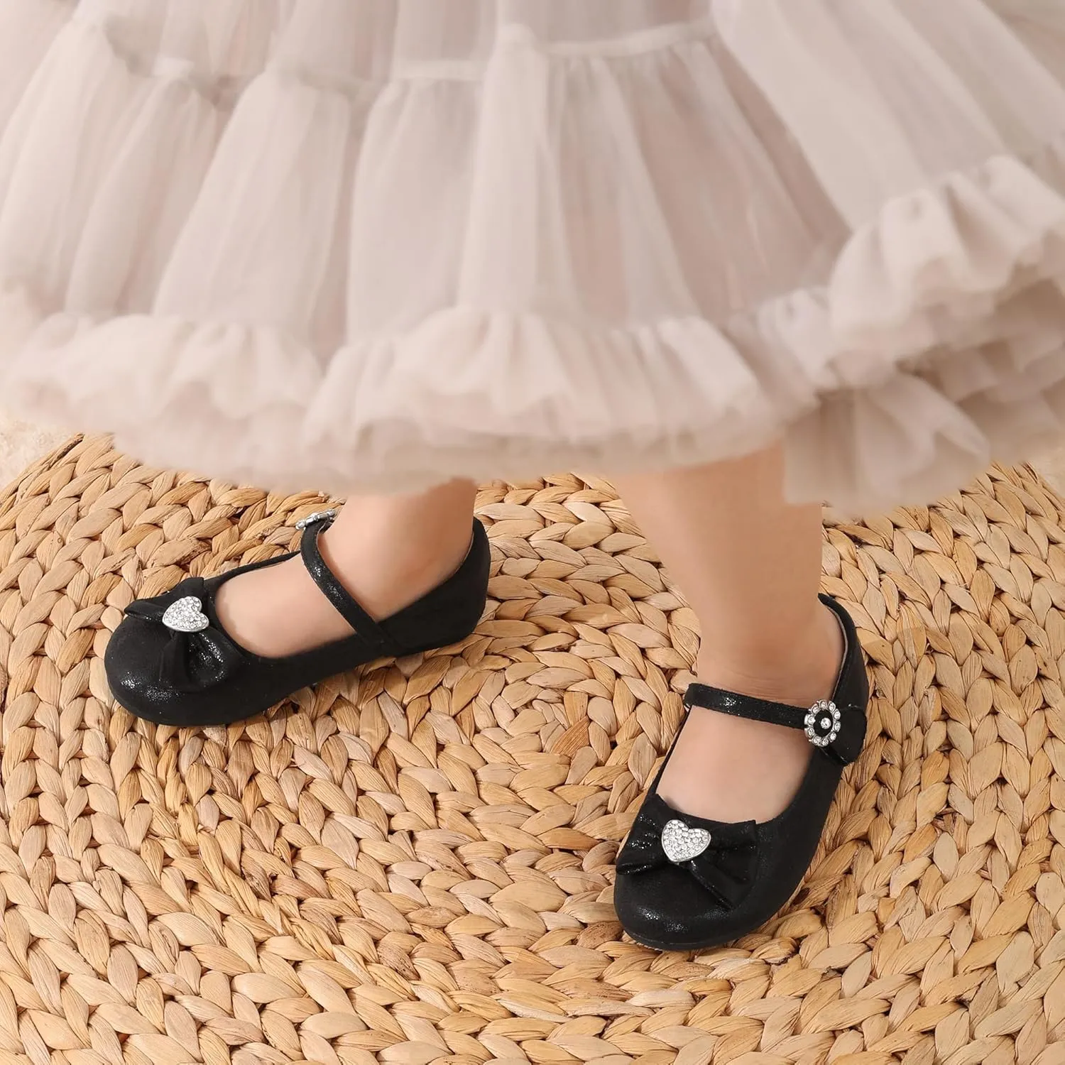 DREAM PAIRS Girls Mary Jane Dress Shoes for Toddler Heart Rhinestone Front Bow Ballerina Flat (Toddler/Little Kid)