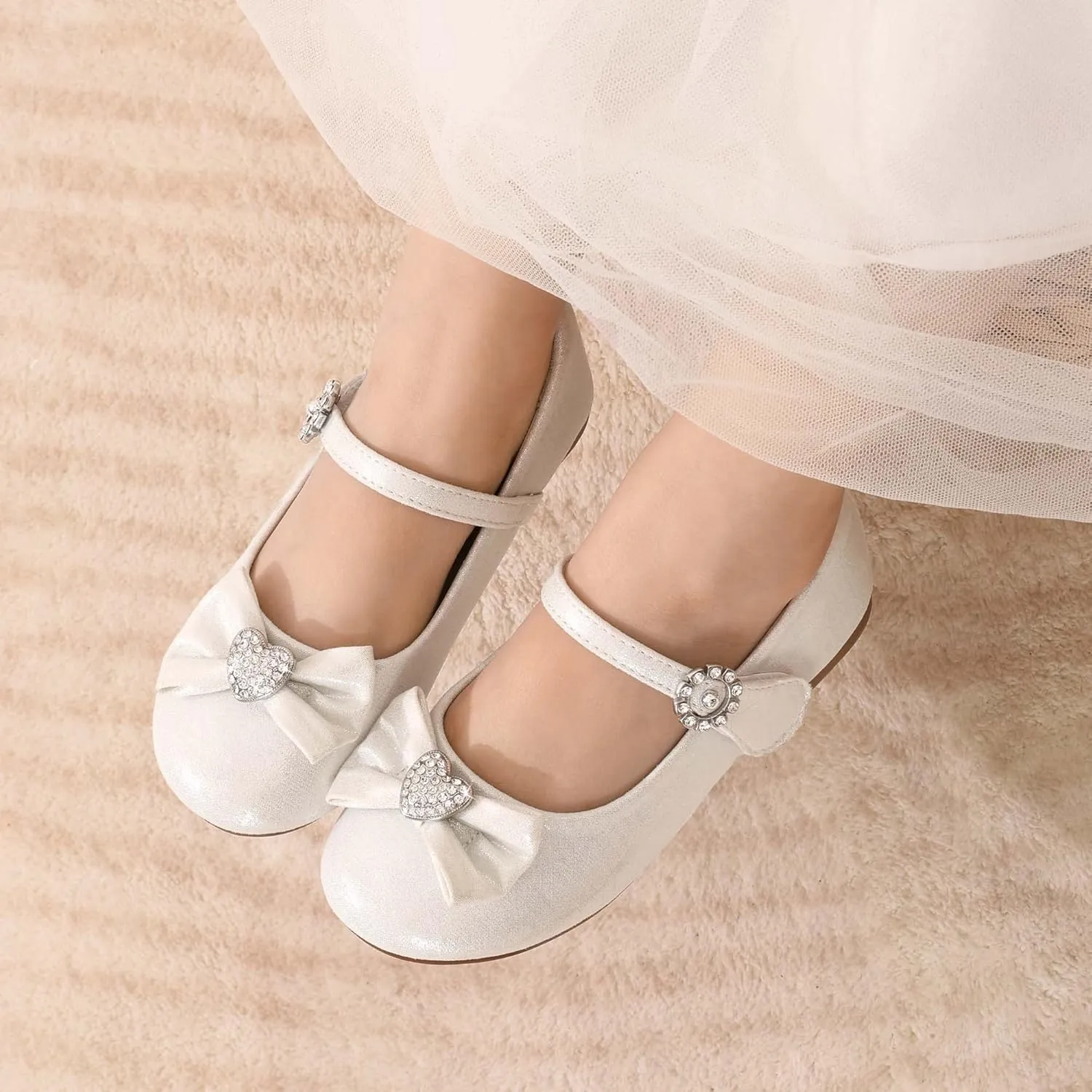 DREAM PAIRS Girls Mary Jane Dress Shoes for Toddler Heart Rhinestone Front Bow Ballerina Flat (Toddler/Little Kid)