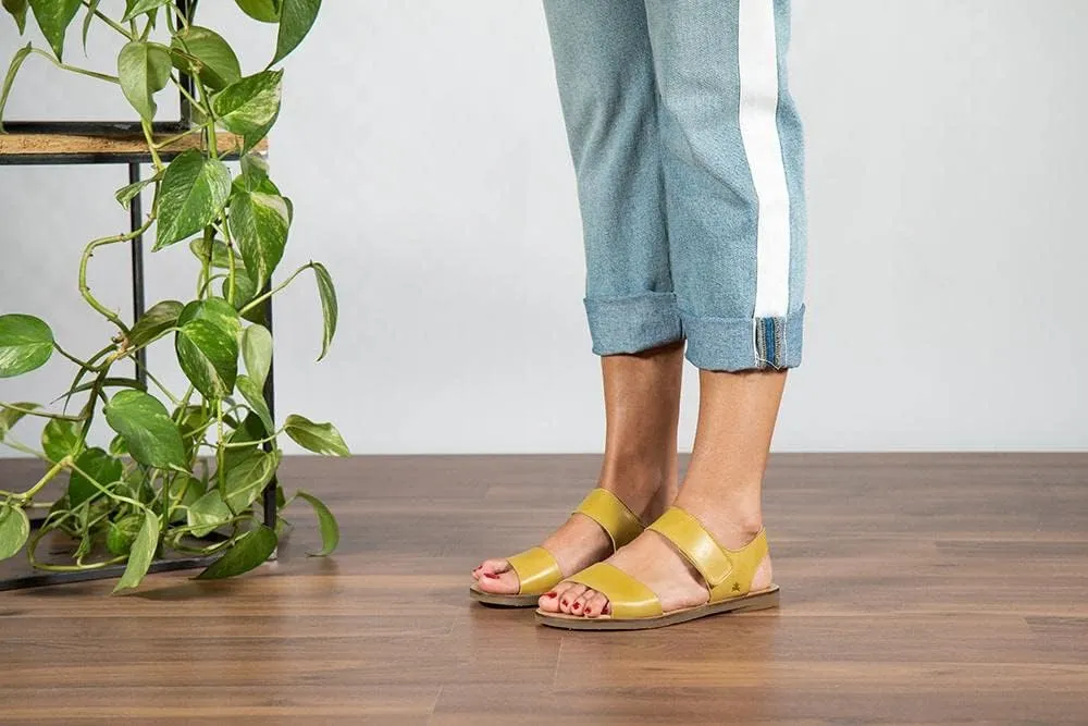 El Naturalista Tulip Sandals Women Black