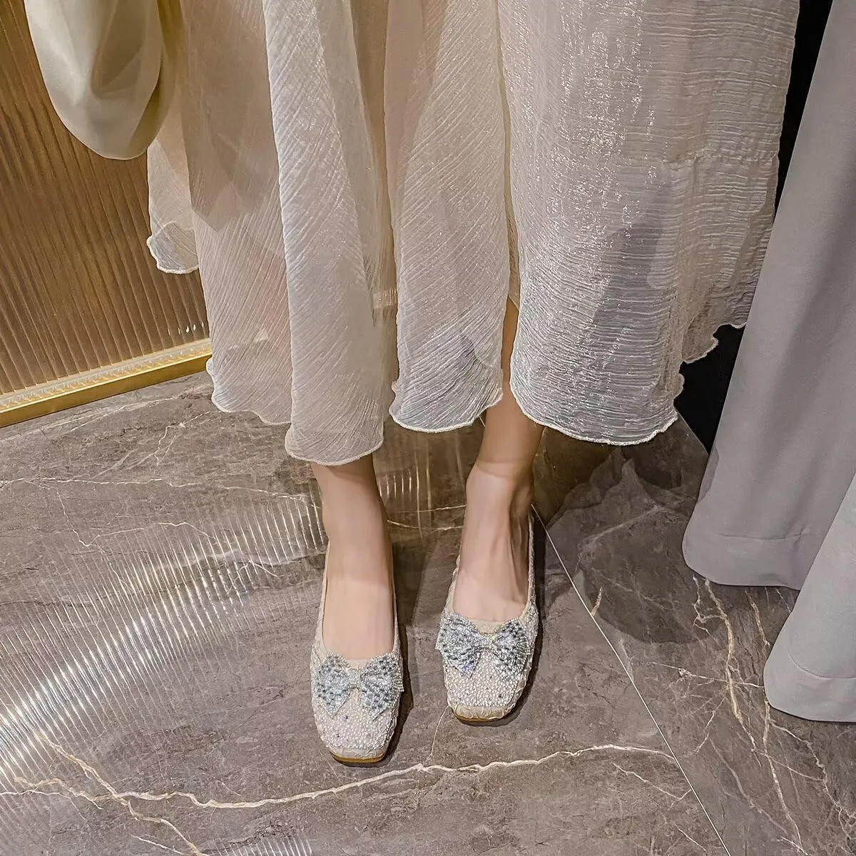 Hee grand Women Crystals Bowknot Ballet Flats Square Toe Slip On Flat Shoes Fashion Rhinestones Dress Shoes