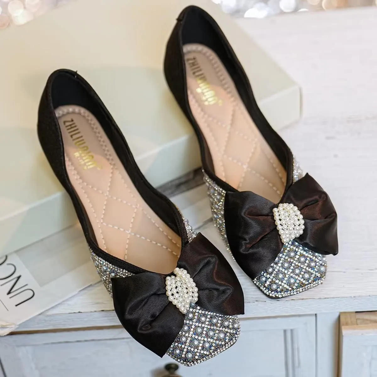 Hee grand Women Square Toe Crystals Shoes Glittering Rhinestone Wedding Dress Shoes Fashion Bridesmaid Shoes