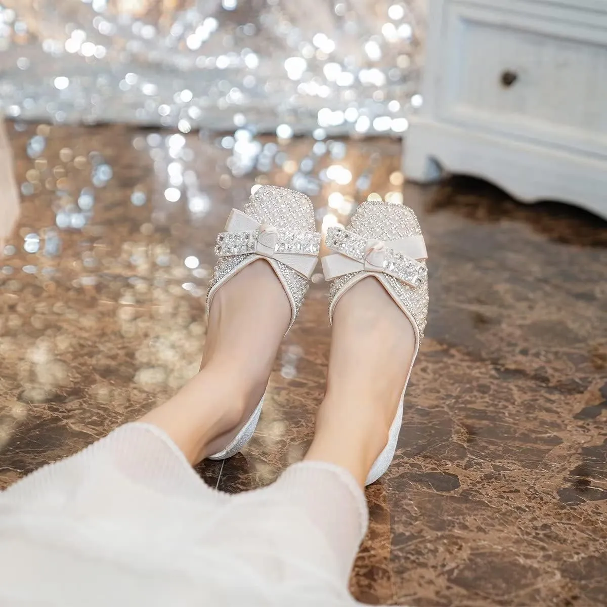 Hee grand Women Square Toe Crystals Shoes Glittering Rhinestone Wedding Dress Shoes Fashion Bridesmaid Shoes