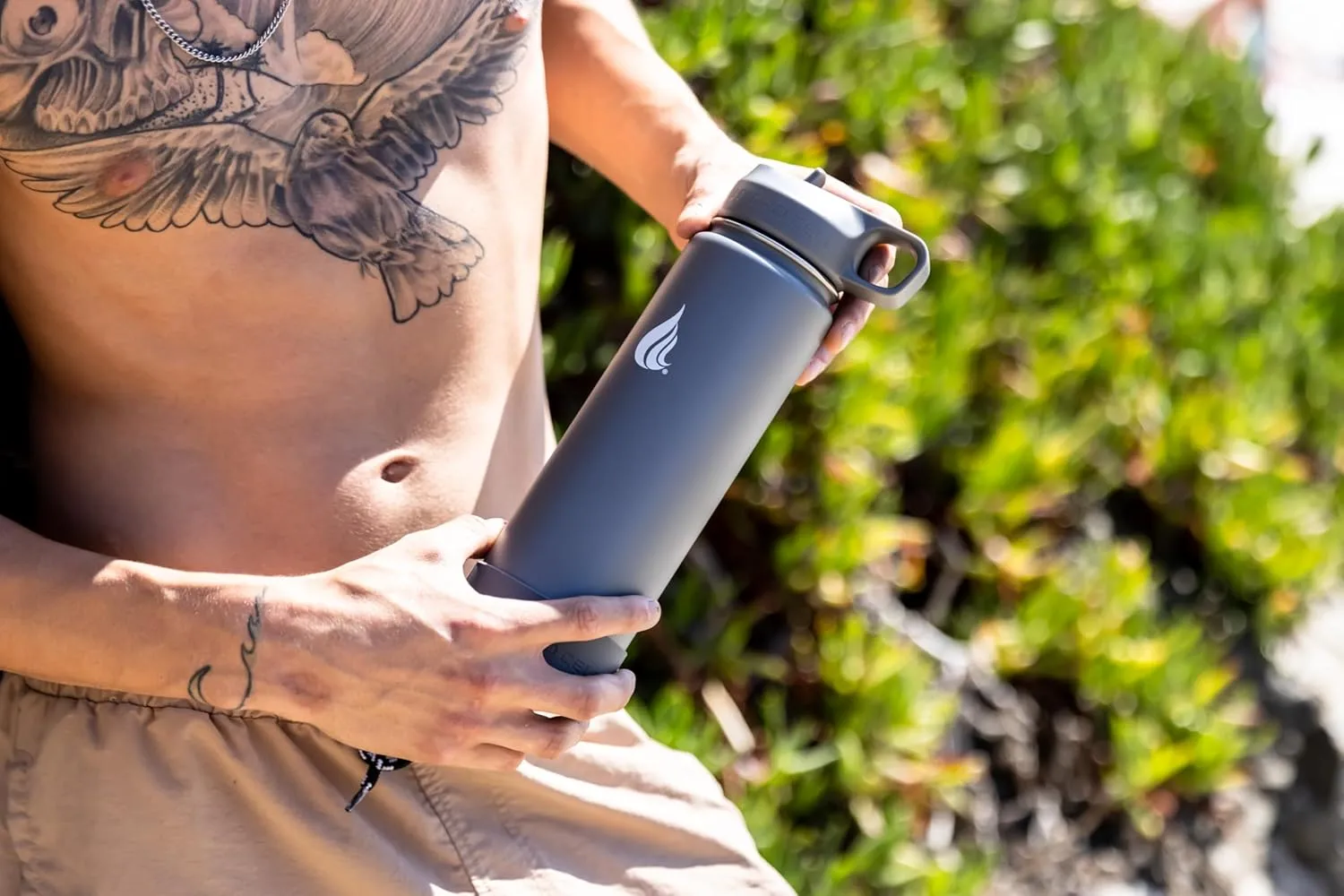 HYDRO CELL Stainless Steel Insulated Water Bottle with Straw - For Cold & Hot Drinks - Metal Vacuum Flask with Screw Cap and Modern Leakproof Sport Thermos for Adults (Graphite 24oz)