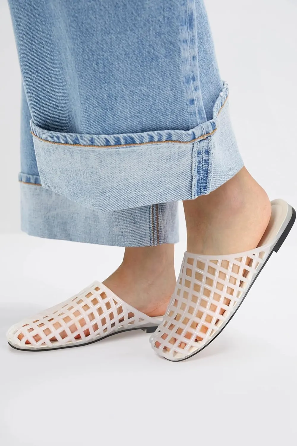 Jelly Shoes for Women Slip on Jelly Mesh Slides Comfortable Closed Toe Jelly Flats Sandals Jelly Summer Beach Slippers
