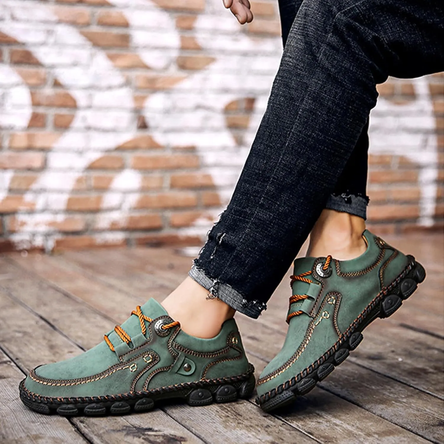 Men's Vintage Leather Casual Hiking Shoes Hand-Stitched Lace-Up Non-Slip Waterproof Sneakers Fashionable Comfortable Walking Driving Shoes