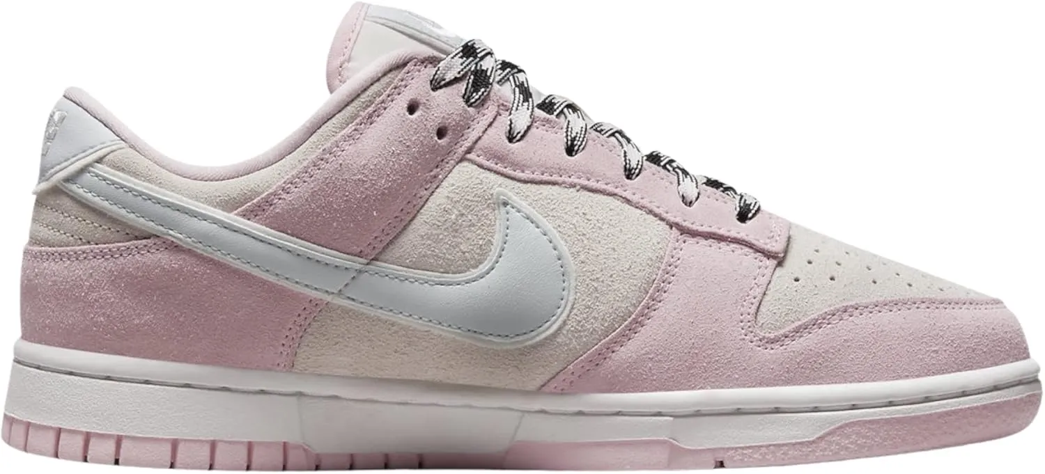 Nike Women's Modern