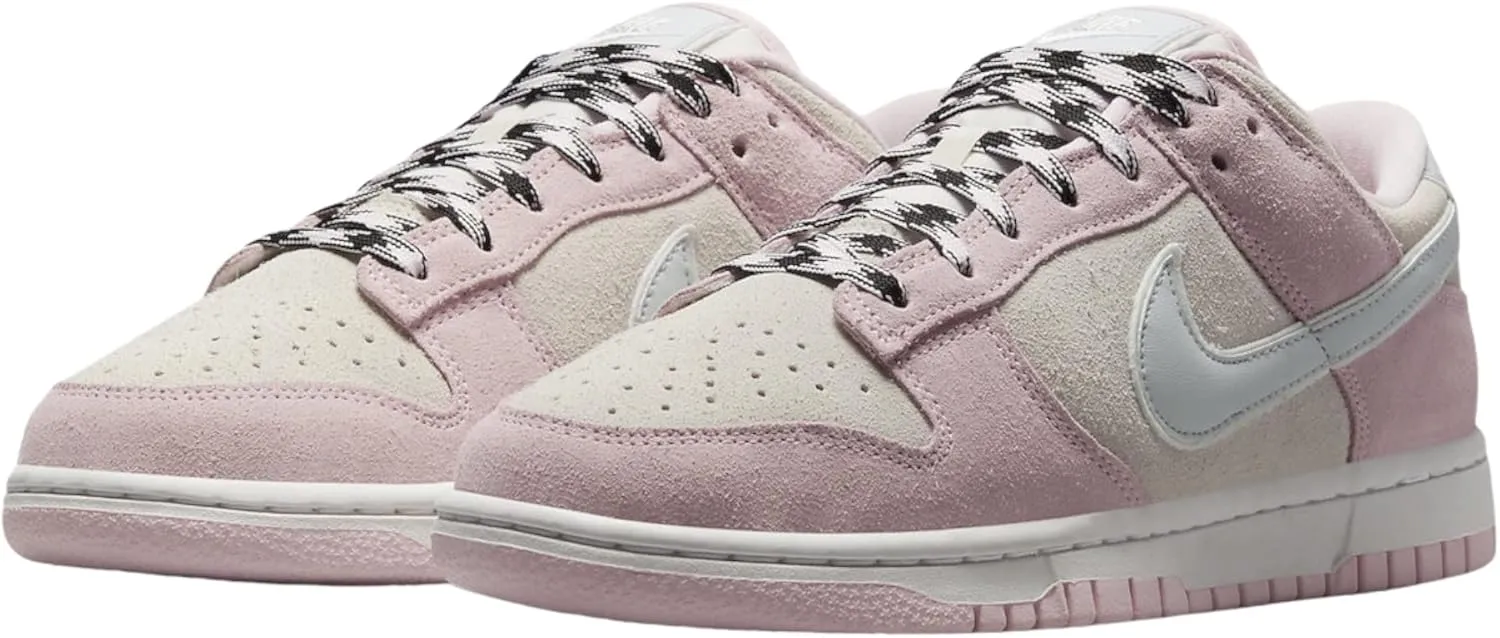 Nike Women's Modern