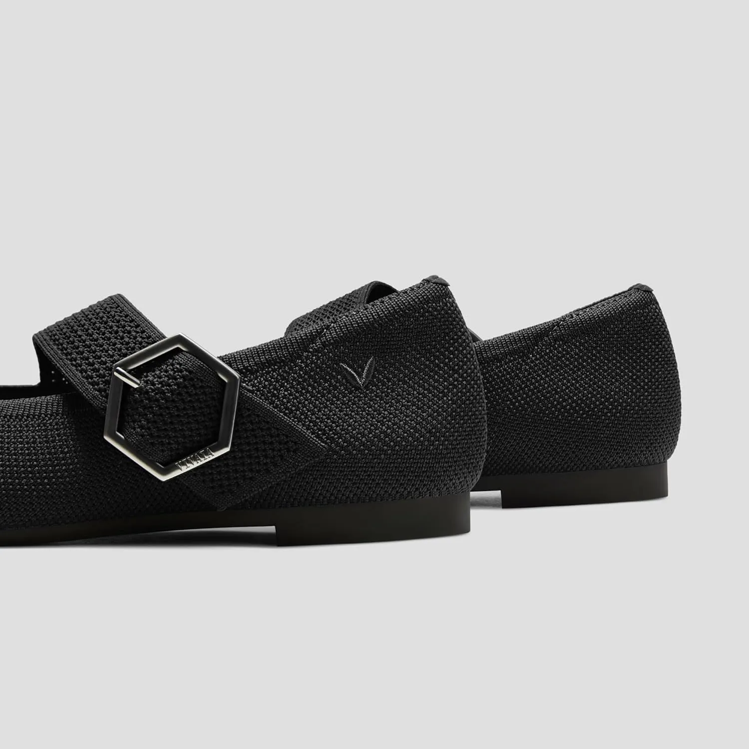 VIVAIA Maria Pointed-Toe Mary-Jane Flats Shoes for Women Washable Ballet Flats Comfortable Casual Shoes with AdaptAll Strap Dressy