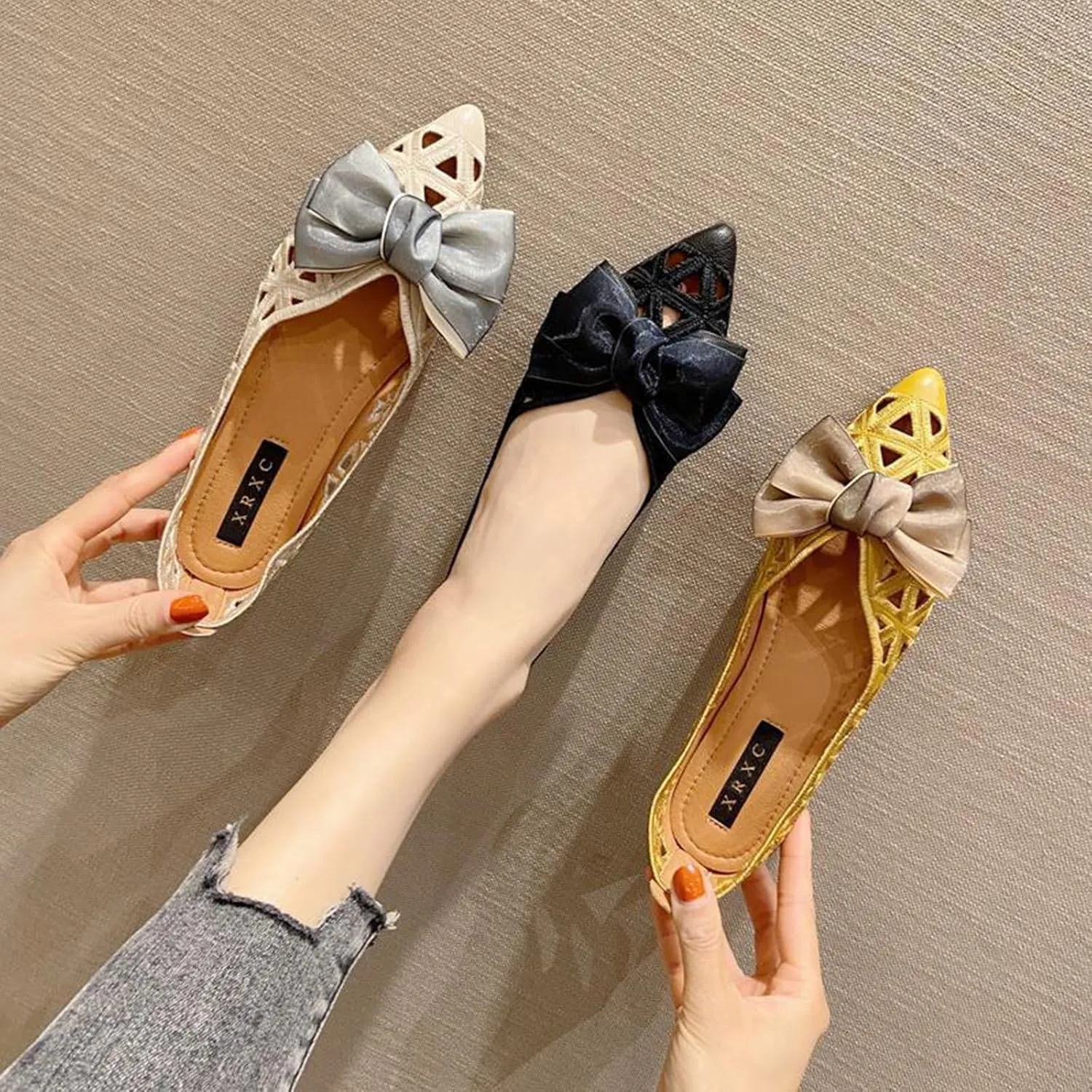 Women'S Hollow Leather Bow Breathable Ballet Flats,Fashion Pointed Toe Slip-On Comfortable Soft Sole Casual Shoes,for Office Work Walking Shoes