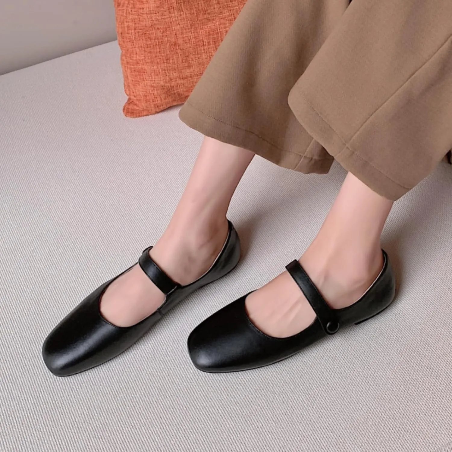 Women's Leather Mary Jane Flats - Soft Comfortable Material, Easy Buckle Slip On, Classic Go-to Casual Shoes