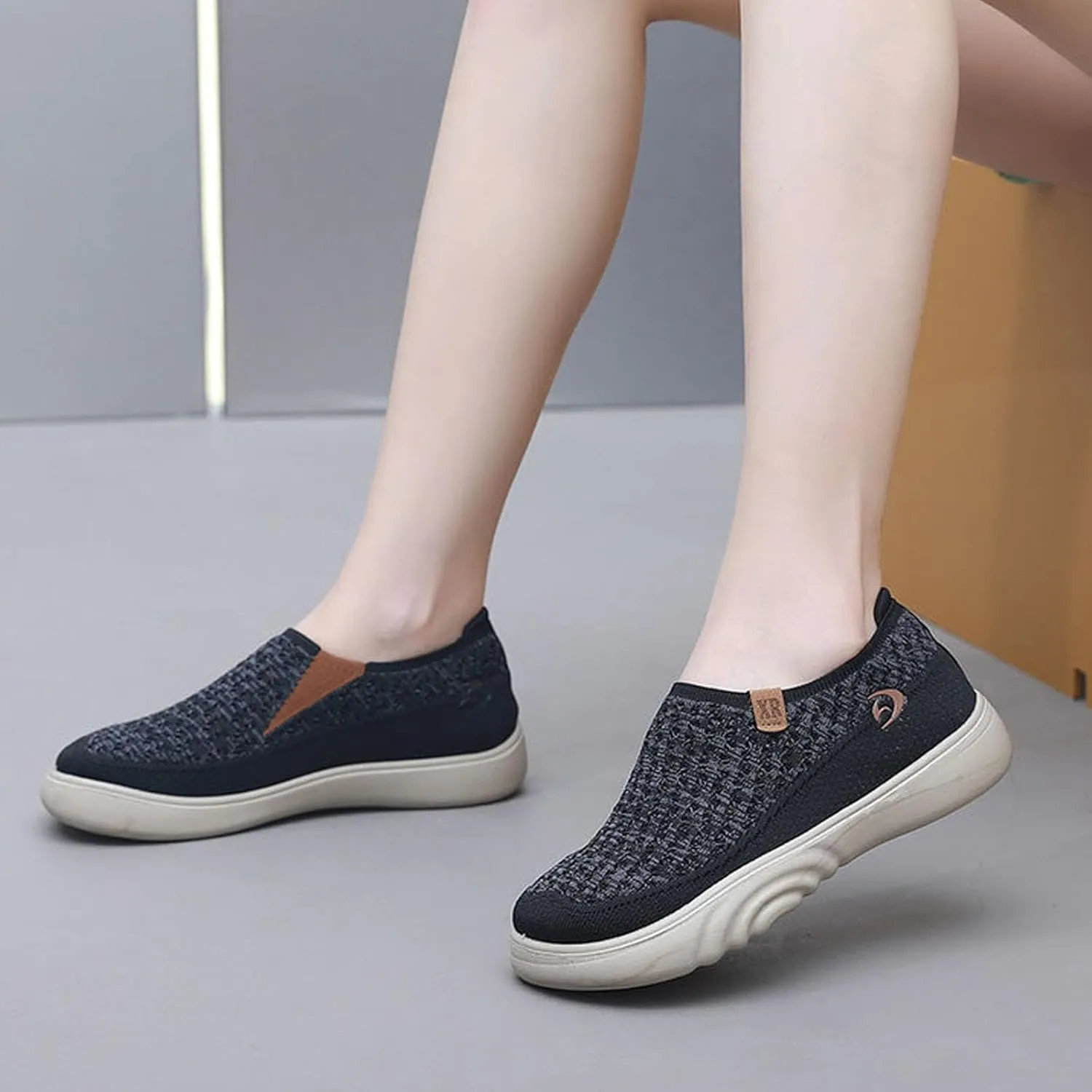 Women's Loose Loafers mesh Breathable Slip-on Sneakers Lightweight Non-Slip Shoes Thick-Soled Flat Shoes Plantar Fasciitis Casual Shoes Wide feet Shoes Fat feet Shoes
