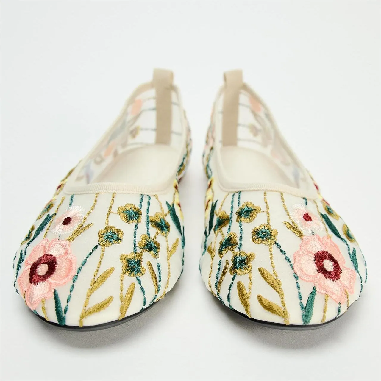Women's Mesh Ballet Flats Embroidered Floral Mary Jane Flats Casual Comfortable Round Toe Ballerina Shoes