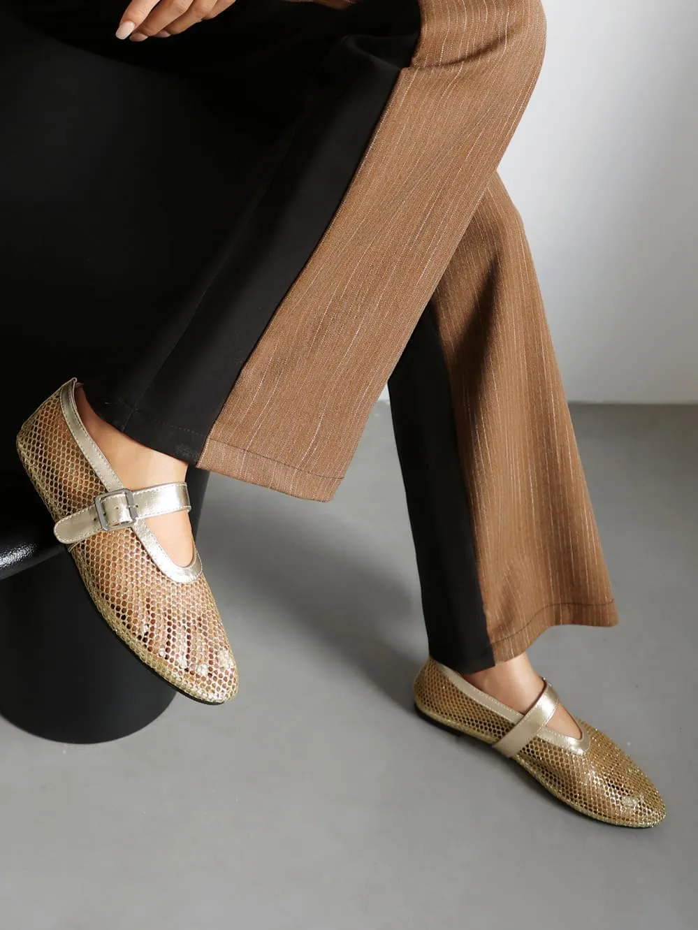 Women's Mesh Ballet Flats Mary Jane Ballerina Buckle Ankle Strap Round Toe Comfy Casual Office Shoes Closed Toe Dress Pumps