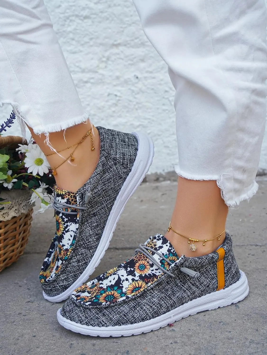 Women's Sunflower Print Slip-On Loafers, Lightweight Canvas Casual Daisy Boat Shoes, Comfortable Walking Sneakers, US 6-10